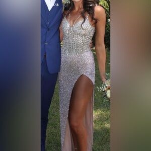 Portia and scarlet!! The most gorgeous gown!!!!!🪩🪩🪩
